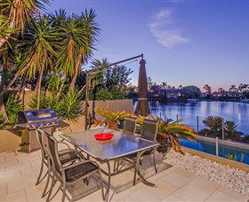 The RiverView At Vogue Holiday Homes - Hotel Accommodation 3