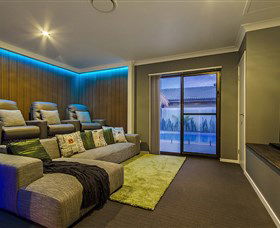 Aqua Palms At Vogue Holiday Homes - Hotel Accommodation 2