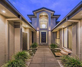 Serenity Shores At Vogue Holiday Homes - Hotel Accommodation 1