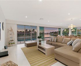 Sanctuary On Water Elite Holiday Home - Hotel Accommodation 1