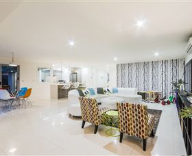 Laguna Bay At Vogue Holiday Homes - Hotel Accommodation 3