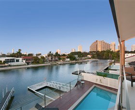 Xanadu Waterfront Elite Holiday Home - Hotel Accommodation 1