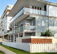 Bujerum Apartments on Burleigh - Hotel Accommodation