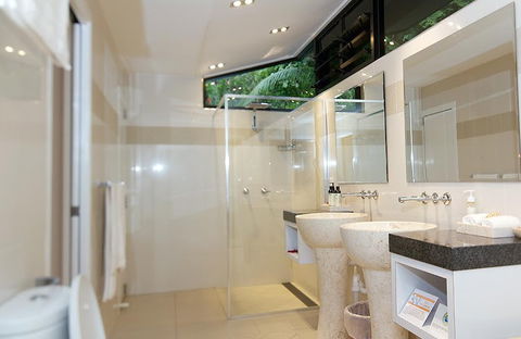 East Bedarra Island Retreat - Hotel Accommodation 2