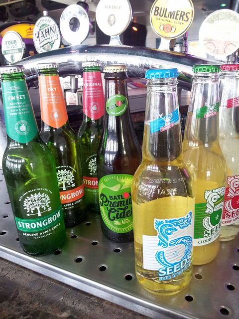 Beach Hotel - Hotel Accommodation 10