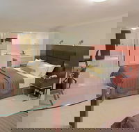 BEST WESTERN Casula Motor Inn - Hotel Accommodation