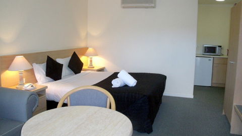 BEST WESTERN Sandown Heritage Motel - Hotel Accommodation 1