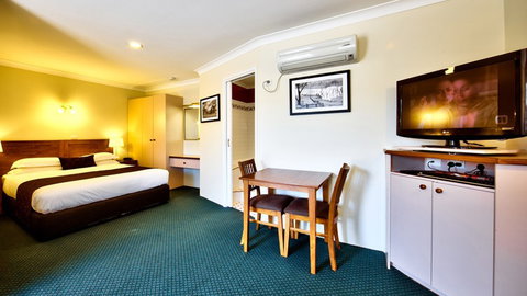 Stagecoach Motel - Hotel Accommodation 3