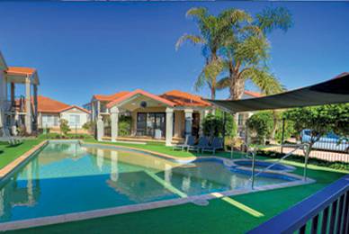 Meridian Resort Beachside - Hotel Accommodation 7