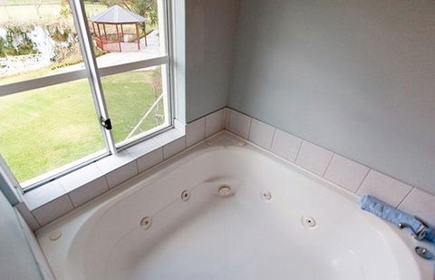 Peel Manor House - Hotel Accommodation 2