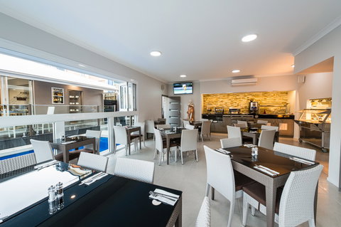 Athena Motel Apartments - Hotel Accommodation 2