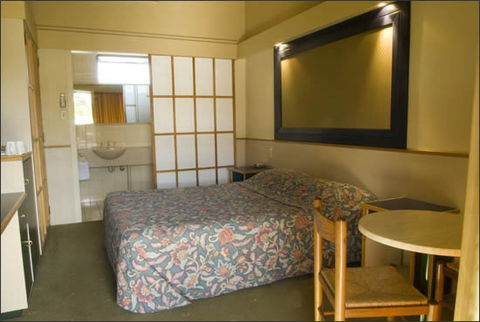 Tower Hotel - Hotel Accommodation 5