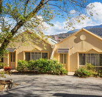 Quest Trinity House - Hotel Accommodation