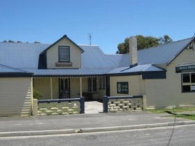 Gladstone Hotel - Hotel Accommodation 0