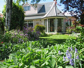 Crescentfield Cottage - Hotel Accommodation 2