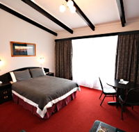 Fox and Hounds Inn - Hotel Accommodation
