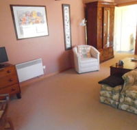 John and Eva Selles Studio Apartment - Hotel Accommodation