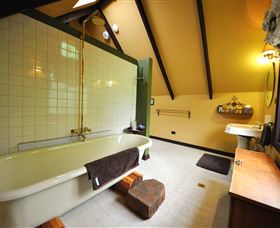 Clear Creek Cottage - Hotel Accommodation 3