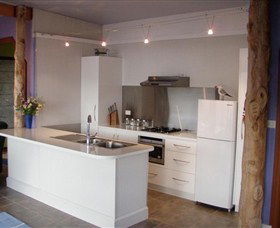 Larus Waterfront Cottage - Hotel Accommodation 2