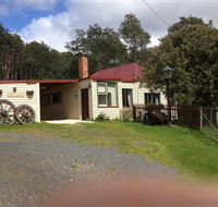 Glenbrook House and Cottage - Hotel Accommodation
