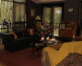 Asimatree Bed & Breakfast And Art Garden - Hotel Accommodation 0