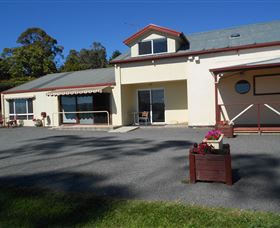 Pastimes River Apartments - Hotel Accommodation 2