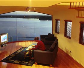 Wheelhouse Apartments - Hotel Accommodation 1