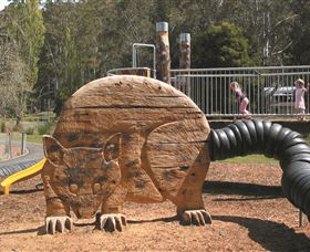 Land Of The Giants Caravan Park - Hotel Accommodation 0