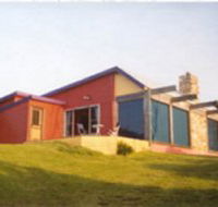 Blue Gate Farmhouse - Hotel Accommodation