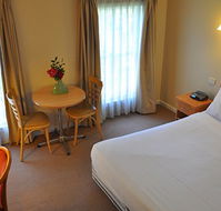 Glen Inn Motel  Apartments - Hotel Accommodation