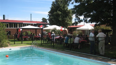 Captains Lodge International - Hotel Accommodation 1