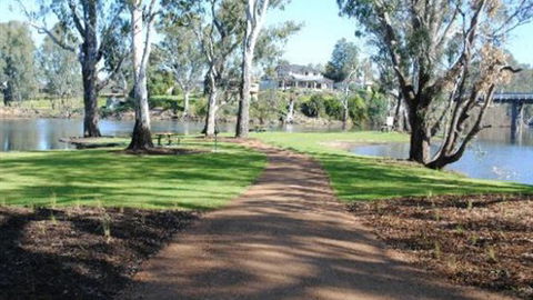 Ball Park Caravan Park - Hotel Accommodation 2