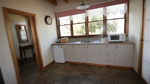 Elmstead Cottages - Hotel Accommodation 2