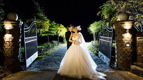 Lakeside Cottage - Hotel Accommodation 1