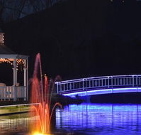 Lakeside Cottage - Hotel Accommodation