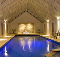 Lonsdale Views - Hotel Accommodation