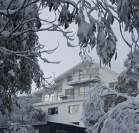 Attunga Alpine Lodge and Apartments - Hotel Accommodation