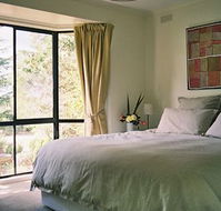 Myamba House - Hotel Accommodation