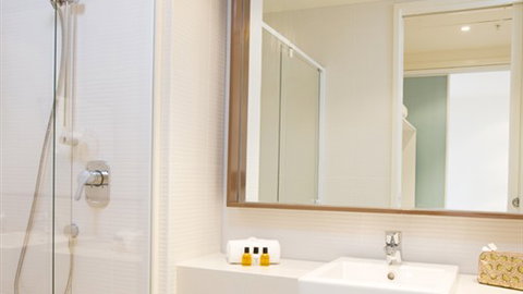 Melbourne Short Stay Apartments - On Whiteman - Hotel Accommodation 3