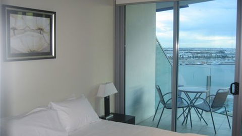 Apartments Melbourne Domain Docklands - Hotel Accommodation 2