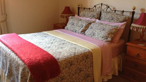 Carlyle House Rutherglen - Hotel Accommodation 0