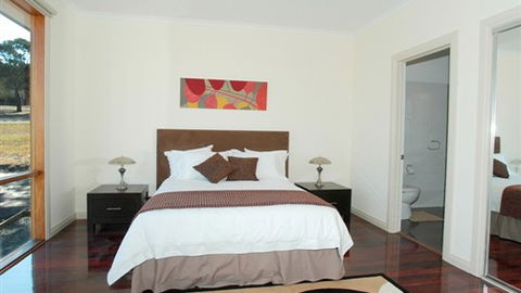 Yering Gorge Cottages - Hotel Accommodation 2