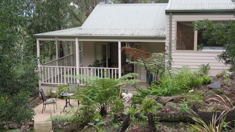 Myers Creek Cascades Luxury Cottages - Hotel Accommodation 1