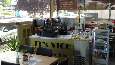 Miami Hotel Melbourne - Hotel Accommodation 1