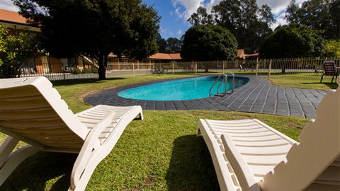 Advance Motel - Hotel Accommodation 3