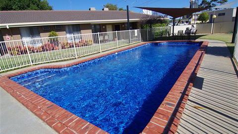 Jacaranda Motel & Holiday Units - Hotel Accommodation 0