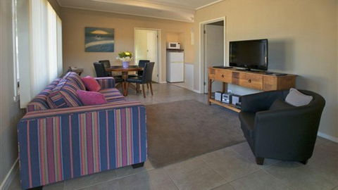 Admiral Motor Inn - Hotel Accommodation 5