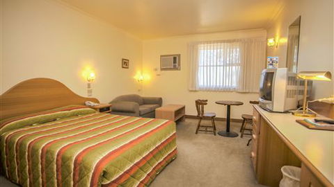St Georges Motor Inn - Hotel Accommodation 1