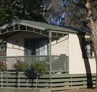 Painters Island Caravan Park - Hotel Accommodation