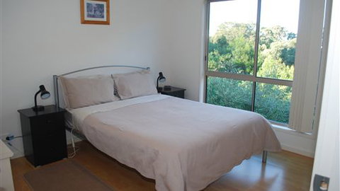 Lookout Holiday Units - Hotel Accommodation 2